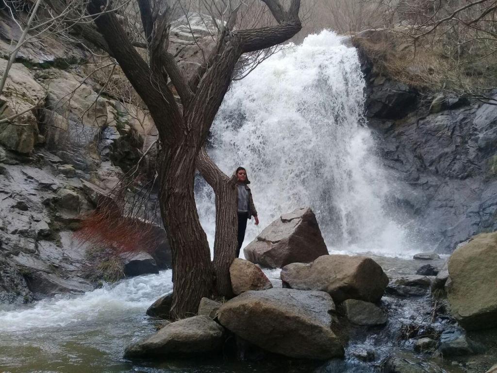 آبشار اللو سرکان و خودنمایی طبیعت زیبای تویسرکان | سایت خبری تحلیلی رودآور  تویسرکان